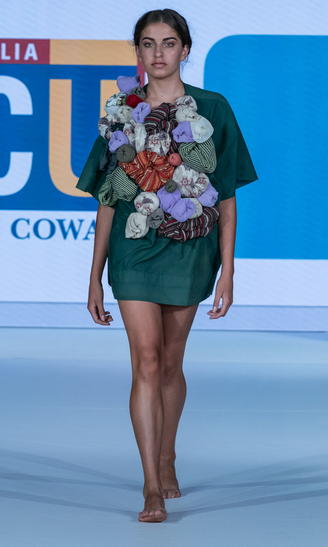 Yani - ECU at Eco Fashion Week Australia 2018 Fremantle Photo Style Drama Simon Lau A9_07009