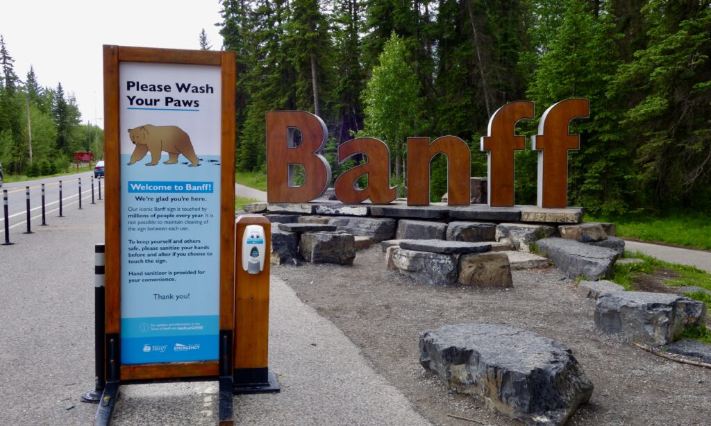 Banff AB welcome sign