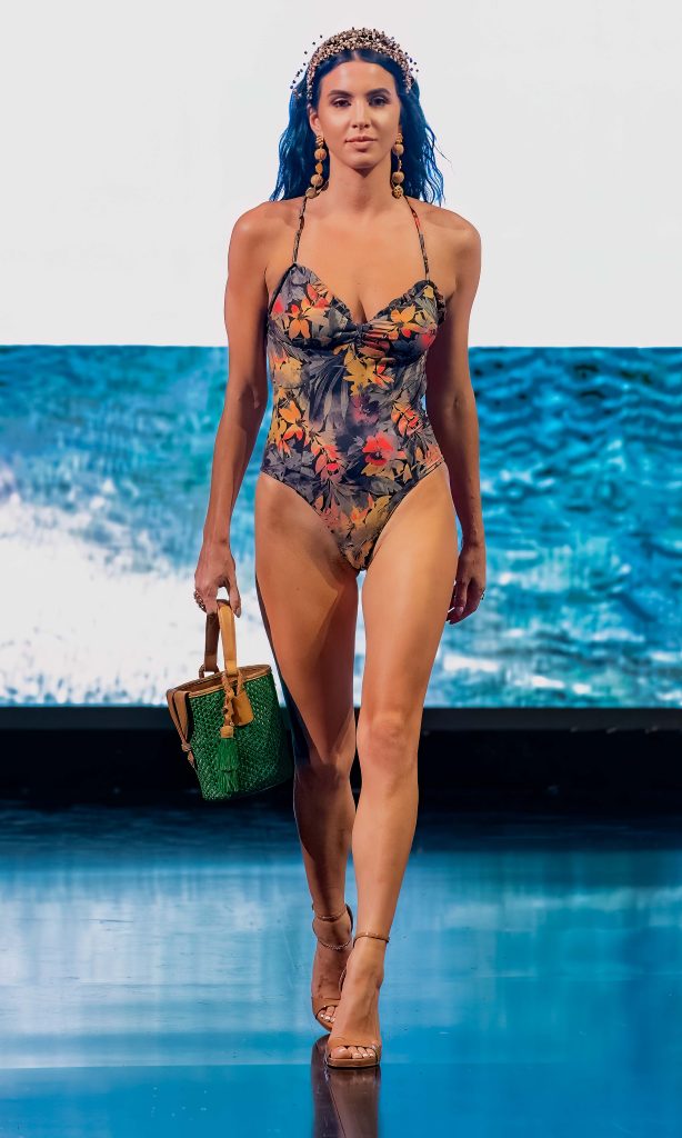 Hottest Swimsuit Looks