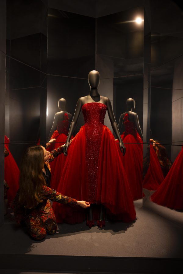 chiaparelli_-Fashion-Becomes-Art-at-VA-South-Kensington.-Photo-David-Parry-PA-Media-Assignments